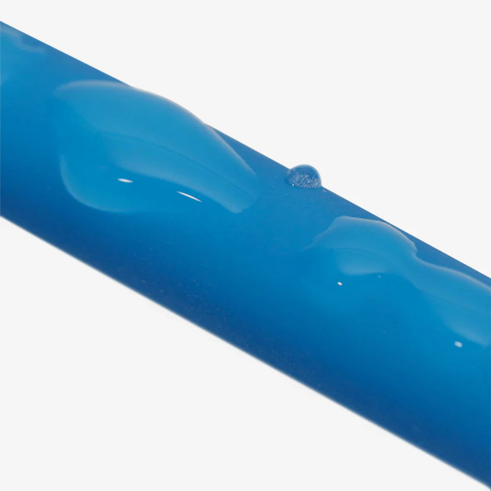 close up of a saphire neopro handsfree leash with water drops