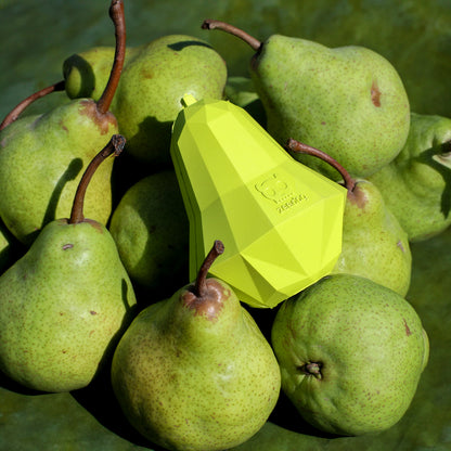 Zee.Dog Super Pear Toy