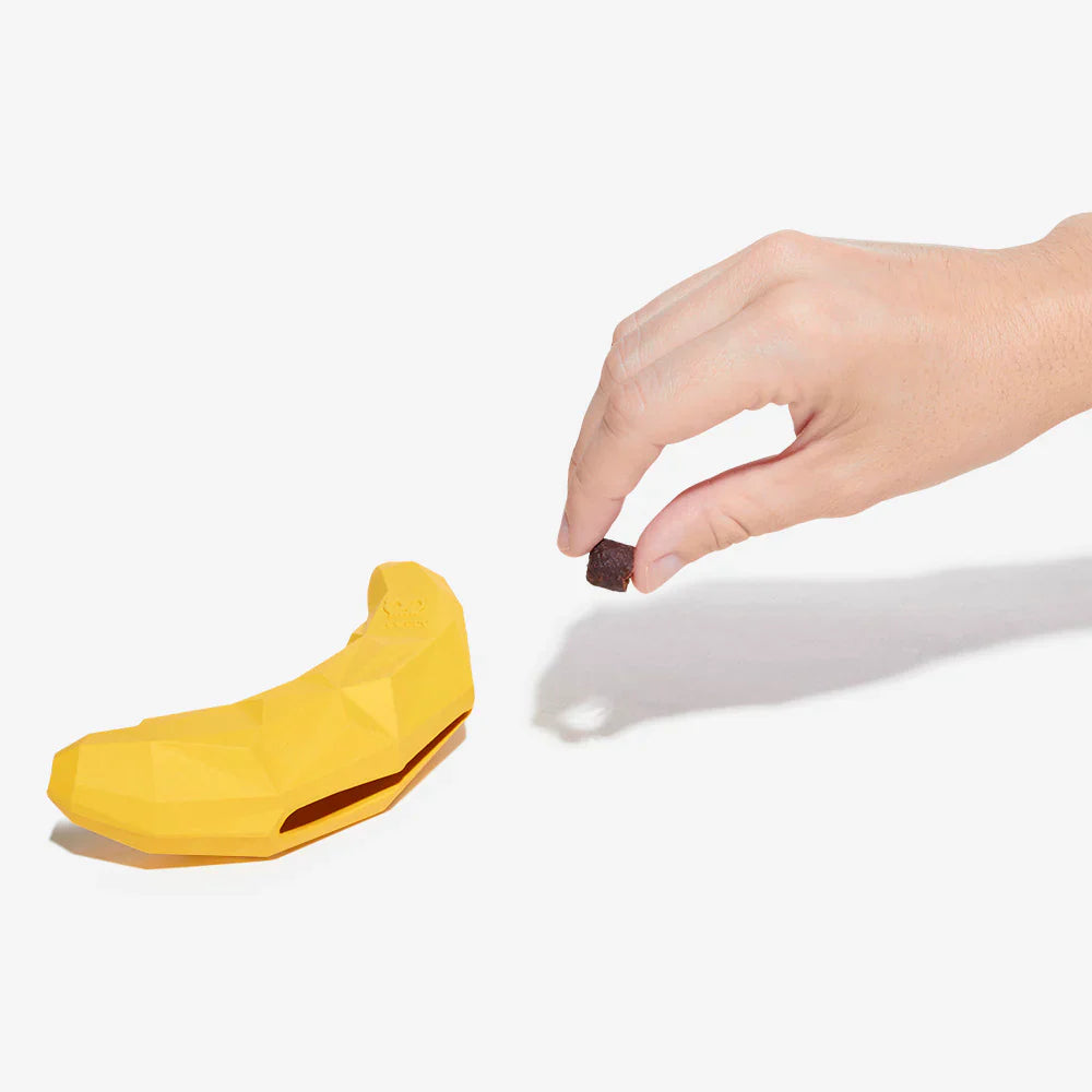 Zee.Dog Super Banana Toy