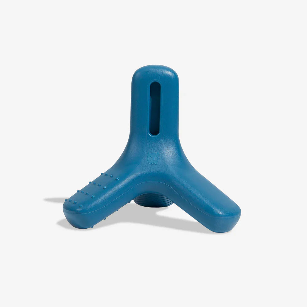 Zee.Dog Tripod Chew Toy