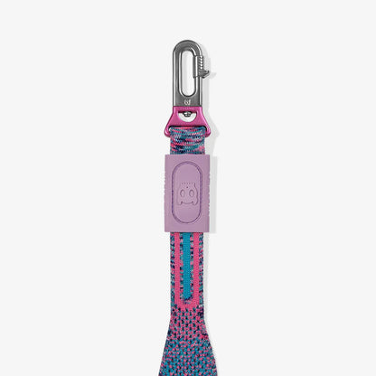 Candy NitLeash product photo close up of clip