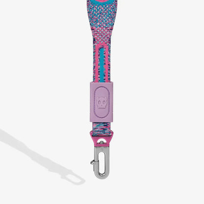 Candy NitLeash product photo close up of clip