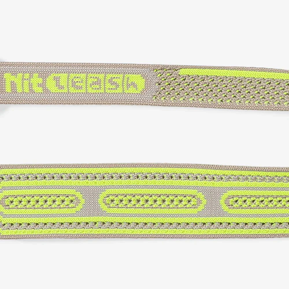 Gluten NitLeash product photo close up of knitted material